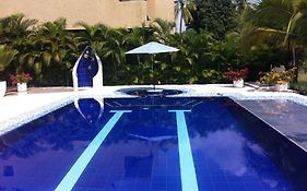 HERMOSA CASAQUINTA FAMILIAR CONDOMINIO CAMPESTRE EL PEÑON Piscina Privada Campo de Golf